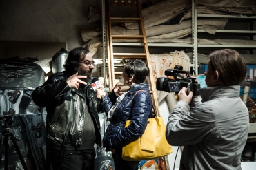 Alessandro nel suo Atelier durante un'intervista in occasione della mostra a Palazzo di Primavera di Terni. Foto di Ginevra D'Archi